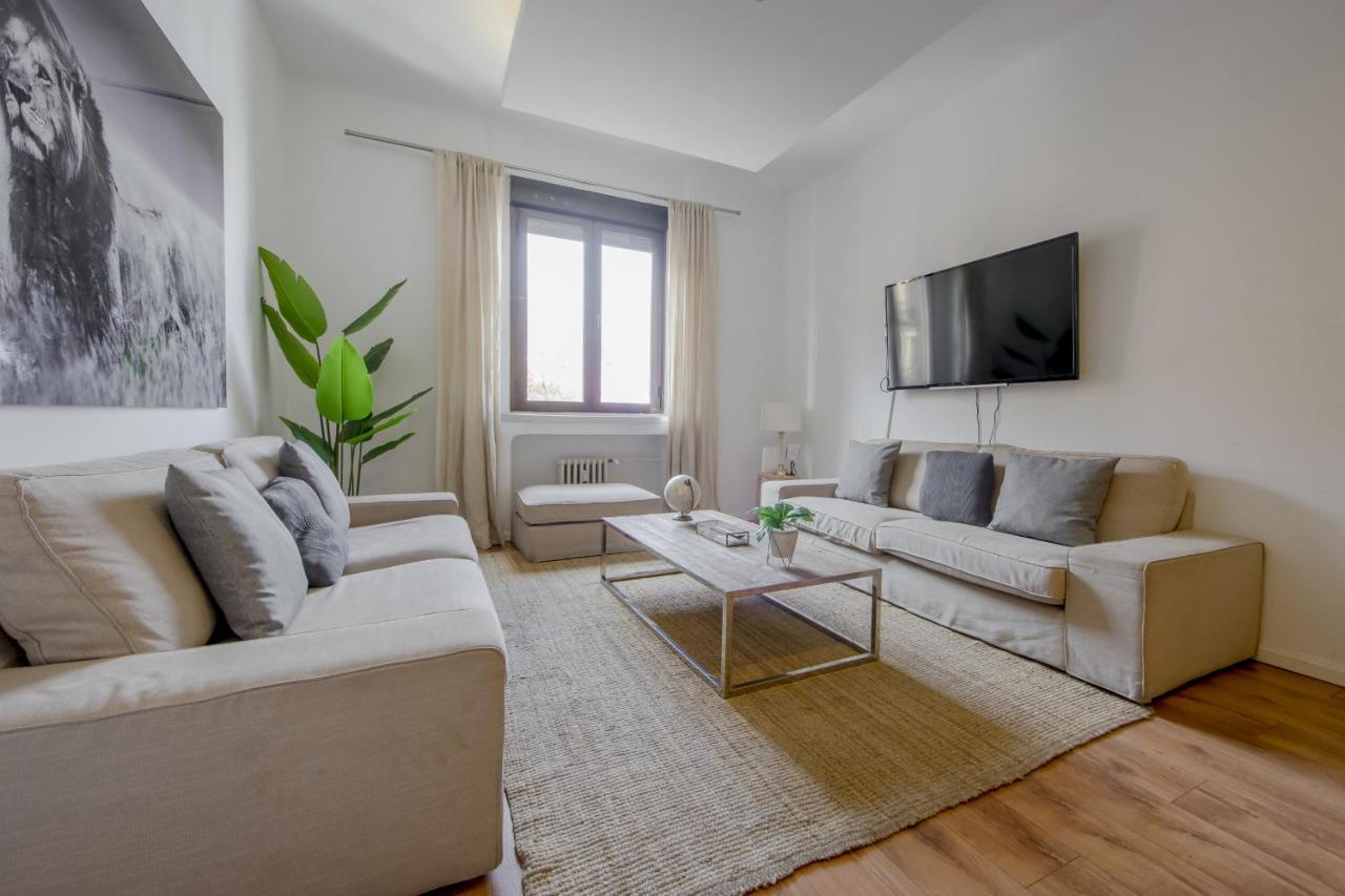 Luxury Apartamento De 5 Hab En El Centro De Madrid Apartment Luaran gambar